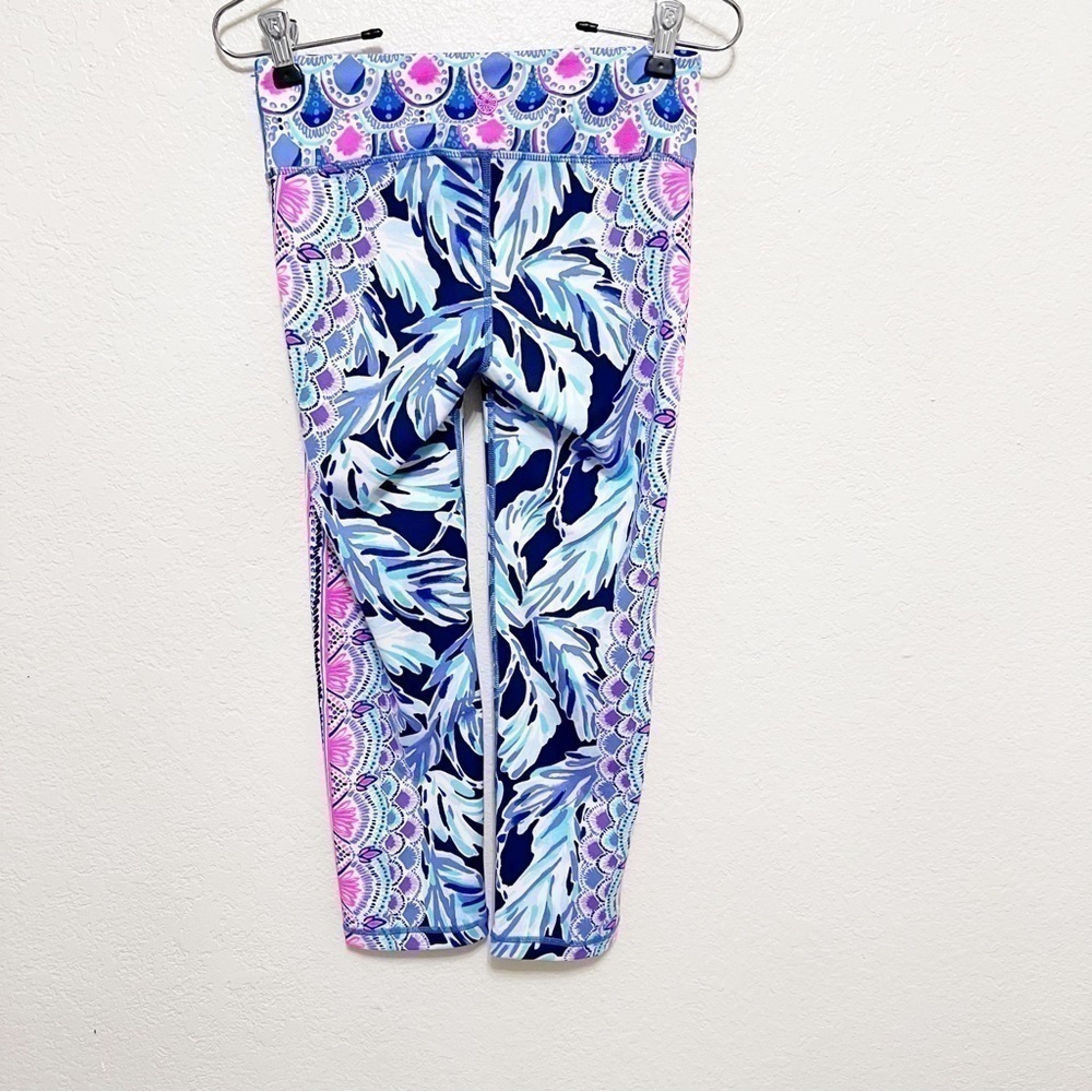 Lilly Pulitzer UPF 50+ Luxletic Weekender Legging size XS - Picture 2 of 7